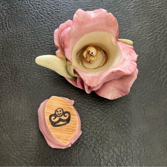 Harmony Kingdom Harmony Garden New Baby Sweet Pea Trinket Box - HARD TO FIND - Picture 1 of 6